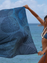 Load image into Gallery viewer, Opihi Pareo - Navy