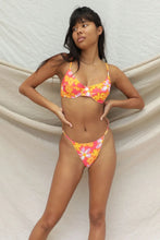 Load image into Gallery viewer, Conch Bikini Top - Lei Lei
